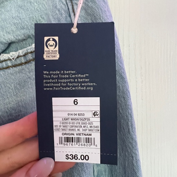 Universal Thread Light Blue Ripped Ankle Jeans - Picture 3 of 6